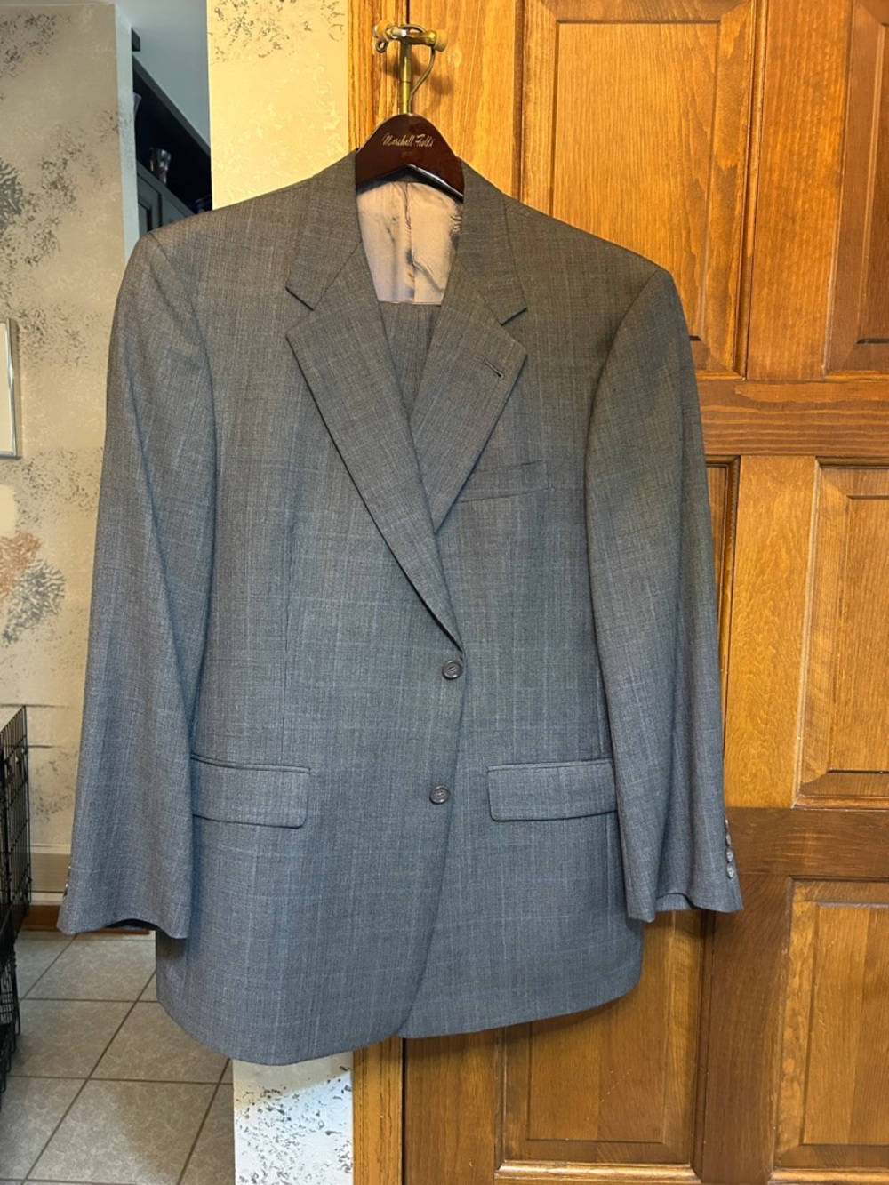 Hart Schaffner Marx Men’s Suit
